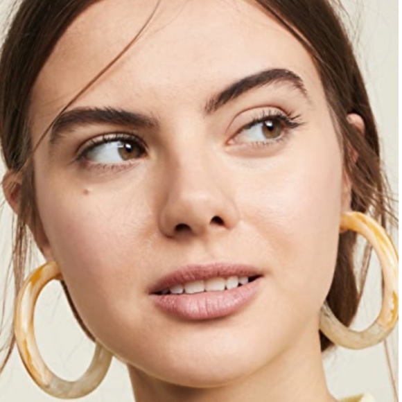 Lele Sadoughi Jewelry - ♥️Lele Sadoughi Broadway Hoops